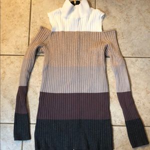 Cold shoulder long sleeve top